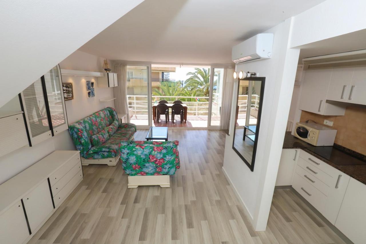 Ferienwohnung DIFFERENTFLATS Rubens Salou Zimmer foto
