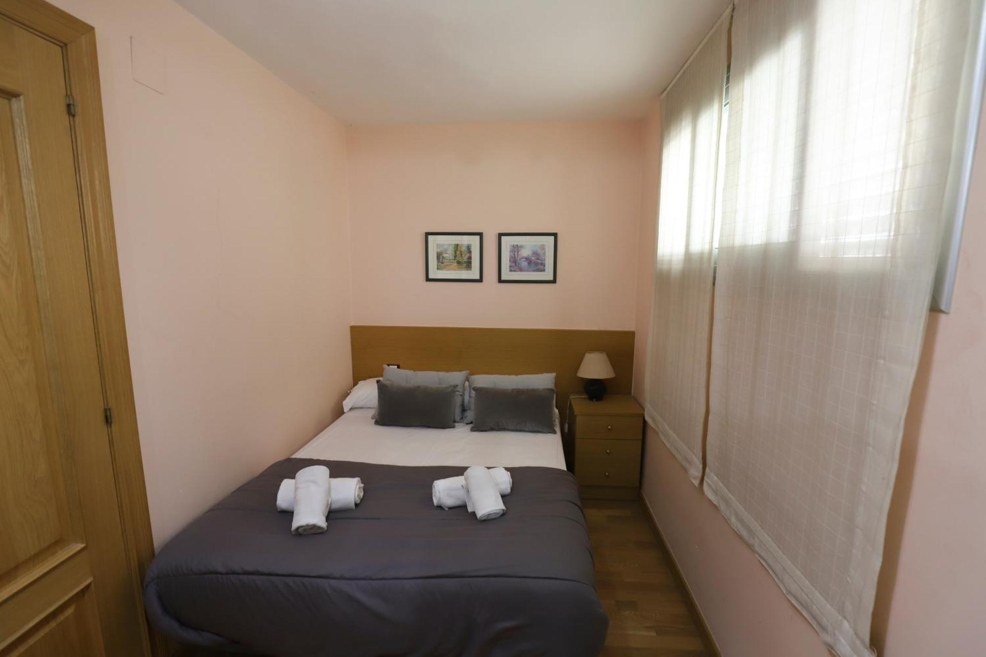Ferienwohnung DIFFERENTFLATS Rubens Salou Zimmer foto