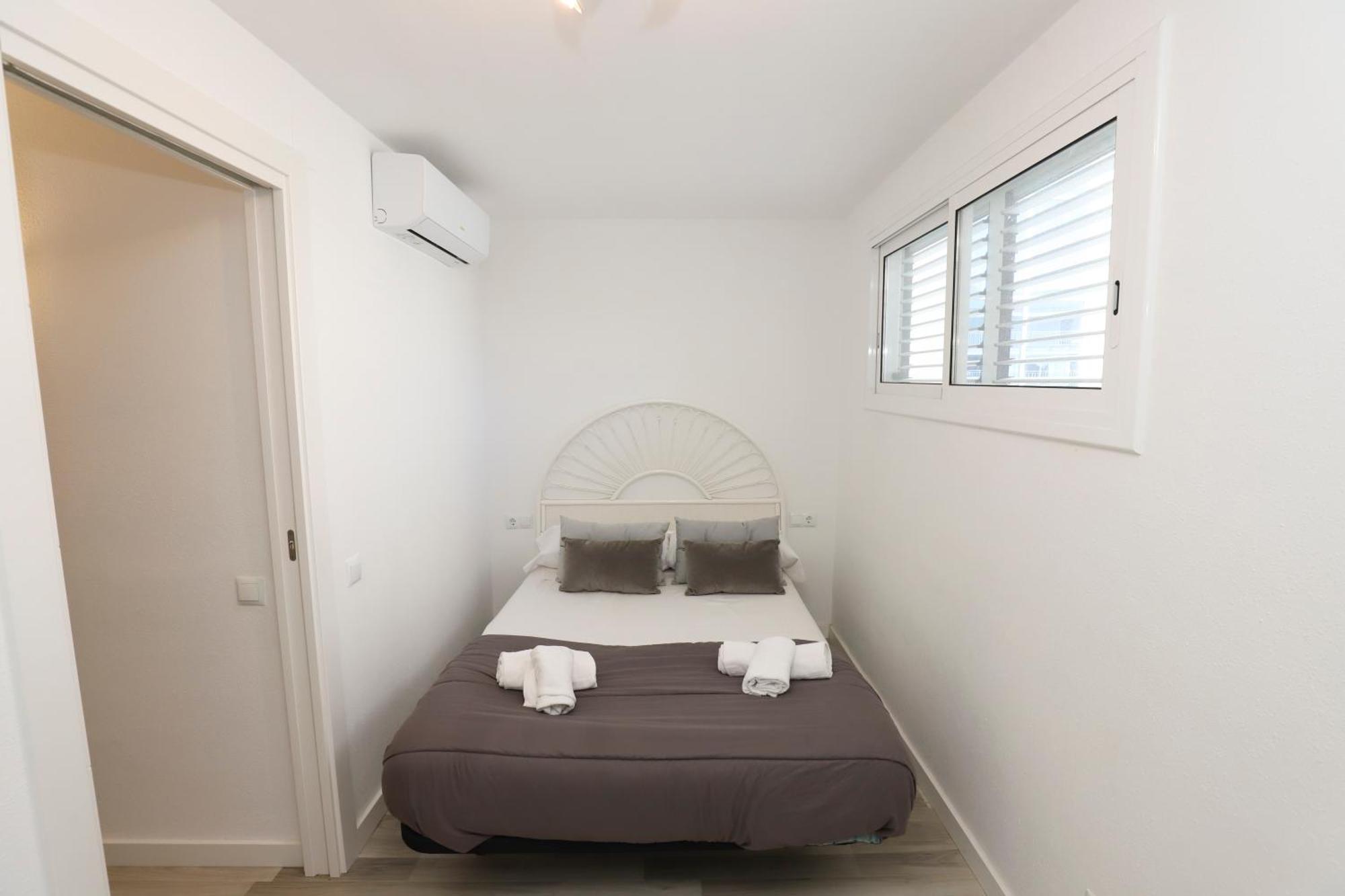 Ferienwohnung DIFFERENTFLATS Rubens Salou Zimmer foto
