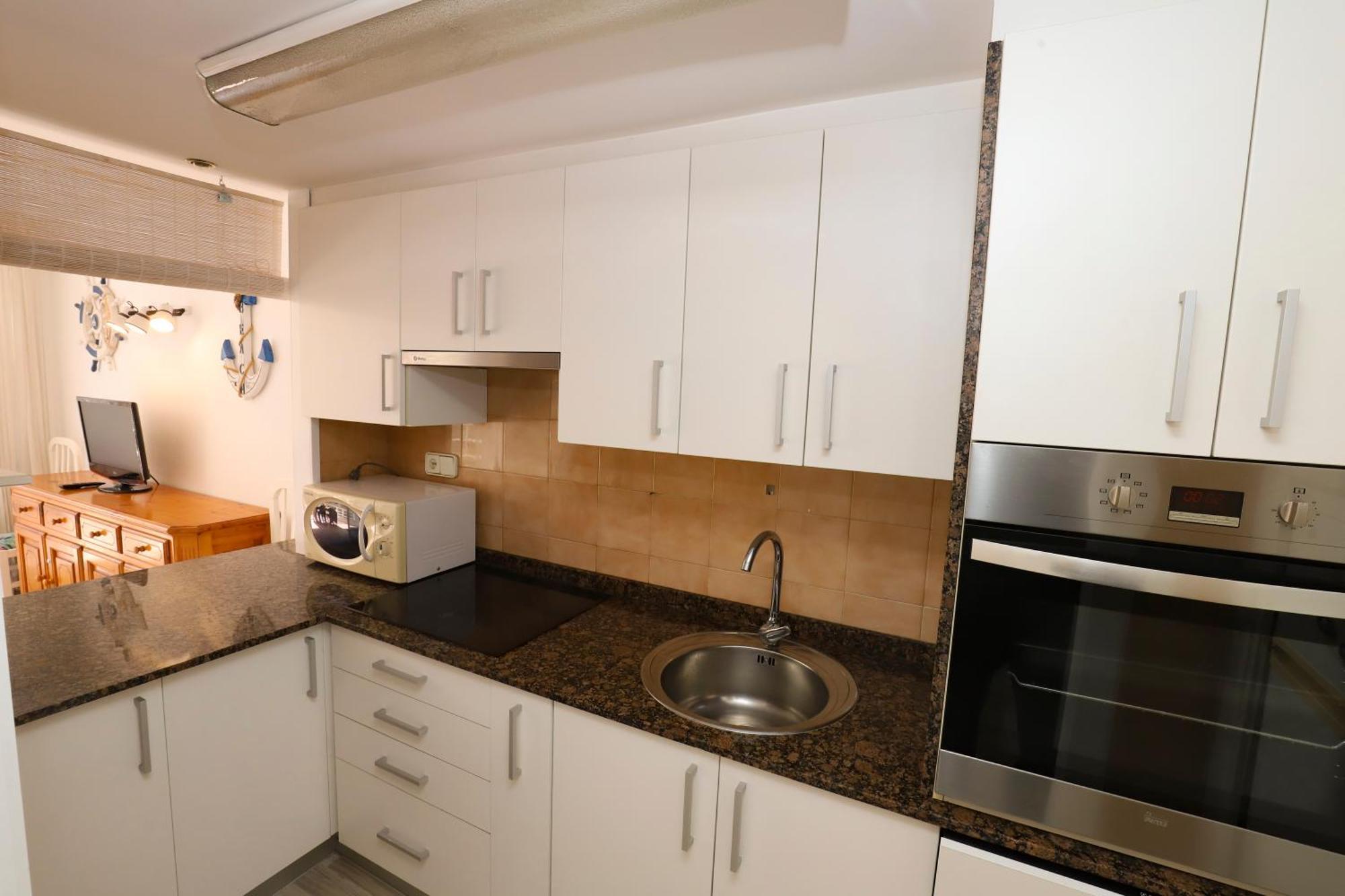 Ferienwohnung DIFFERENTFLATS Rubens Salou Zimmer foto